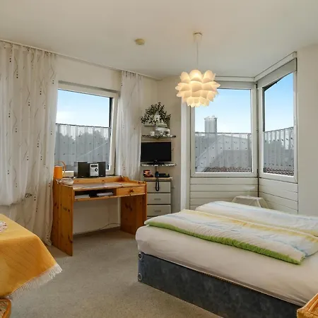 Ferienwohnung Holiday 2